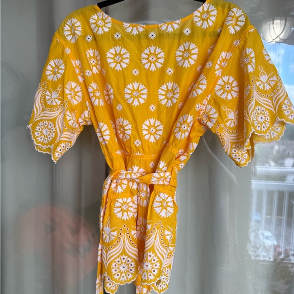 Tory Burch Yellow and White Eyelet Top Belted Size Small - Picture 3 of 10